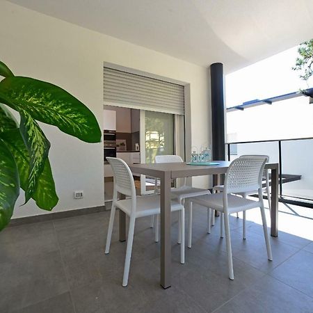 Residence Due Perle Lignano Sabbiadoro Eksteriør billede