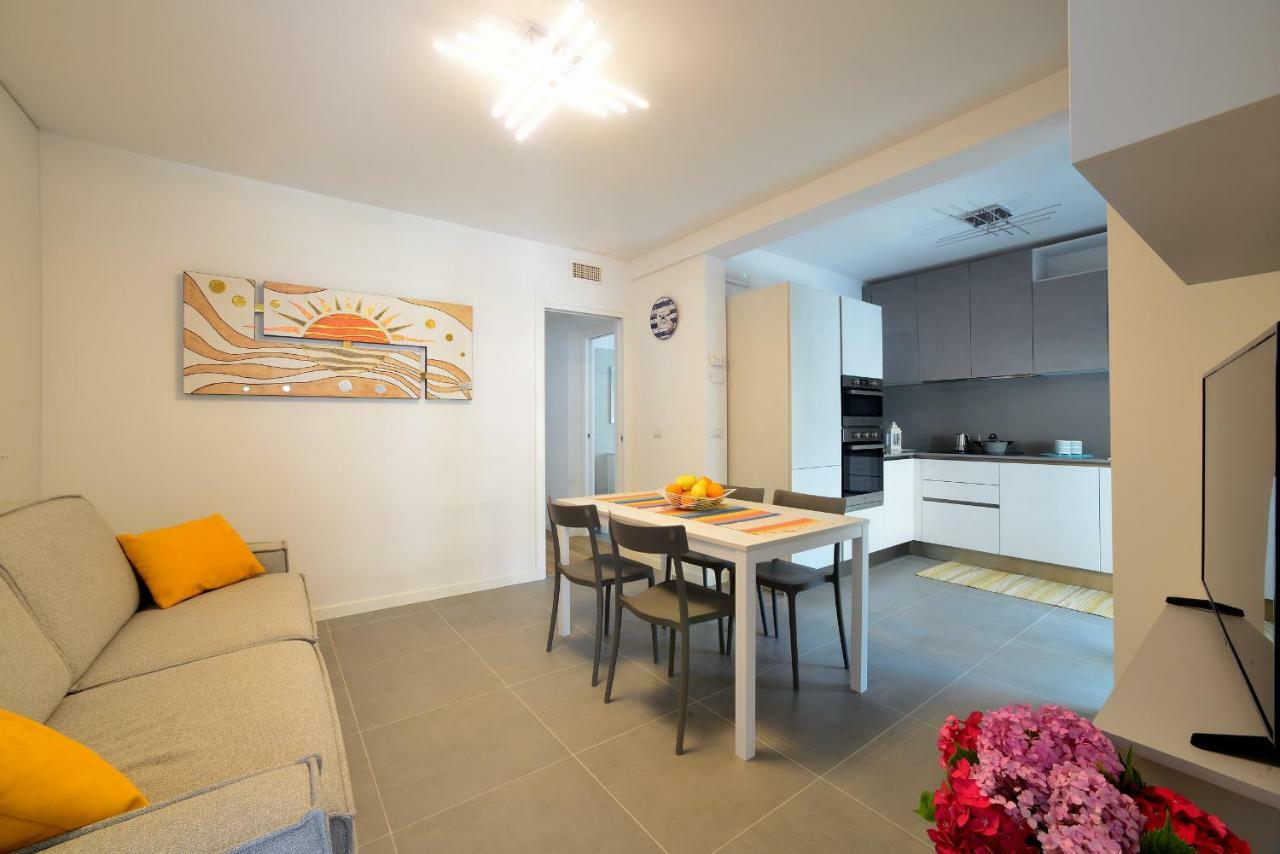 Residence Due Perle Lignano Sabbiadoro Eksteriør billede